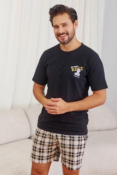  Koszulka z nadrukiem „Get Some Rest” – modny i nowoczesny design
Szorty w kratkę z kieszeniami – wygodne i praktyczne
100% bawełna – naturalny materiał dla maksymalnego komfortu
Certyfikat OEKO-TEX Standard 100 – bezpieczna dla skóry tkanina
Idealna do domu i na wyjazdy – wygodny fason na każdą okazję
Świetny pomysł na prezent – praktyczny i stylowy wybór dla każdego mężczyzny