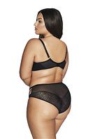 Biustonosz półusztywniany, który łączy funkcjonalność z uwodzicielskim designem. Wykonany z delikatnej koronki o kwiatowym wzorze, który zmysłowo otula piersi, zapewniając komfort i wsparcie na co dzień. Stylowe paseczki dodają całości subtelnej drapieżności, tworząc wyjątkowy efekt wizualny. Regulowane ramiączka oraz klasyczne zapięcie na haftki umożliwiają idealne dopasowanie do Twojej sylwetki.  Idealny wybór na każdą okazję, podkreślający piękno i pewność siebie.
Skład: 88% Poliamid, 8% Poliester, 4% Bawełna